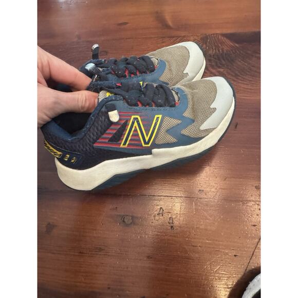 New Balance Kids' Rave Run V1 Bungee Size 11.5 - Picture 1 of 10